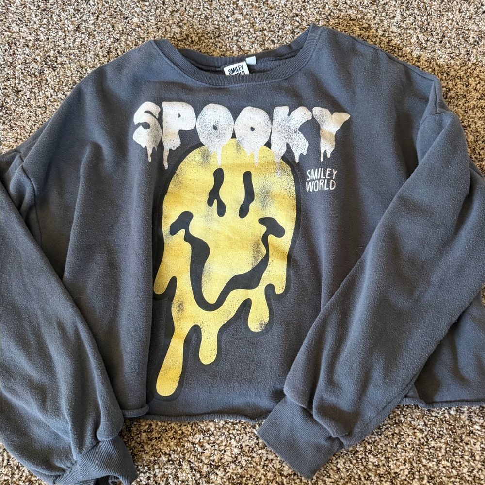 SmileyWorld "Spooky" Grey Cropped Sweatshirt with Yellow Melted Smiley - Picture 2 of 3